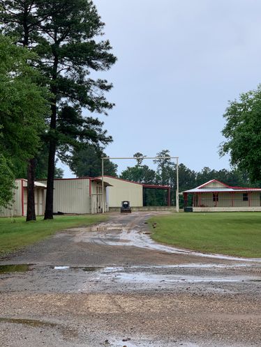 1315 S I -20 Serv Rd, Waskom, TX 75692